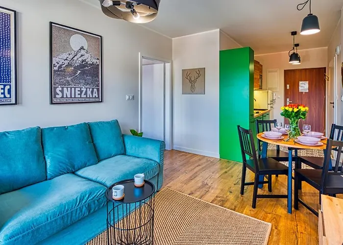 Monte By Royal Aparts *