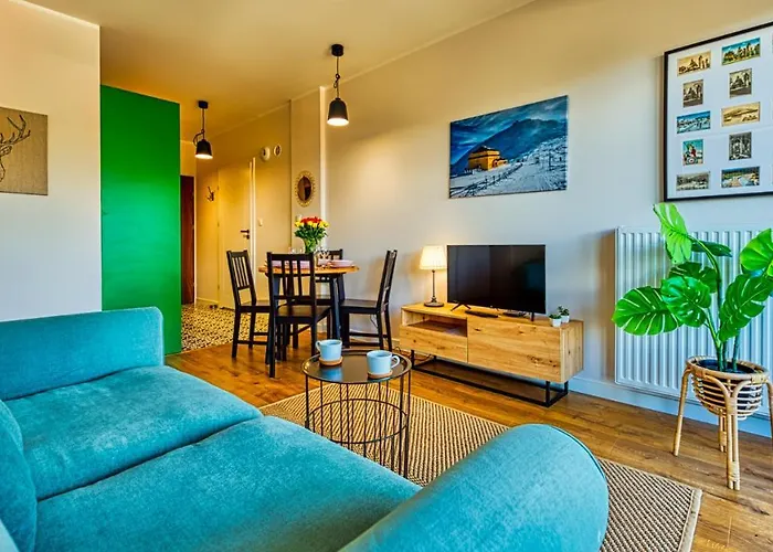 Monte By Royal Aparts *